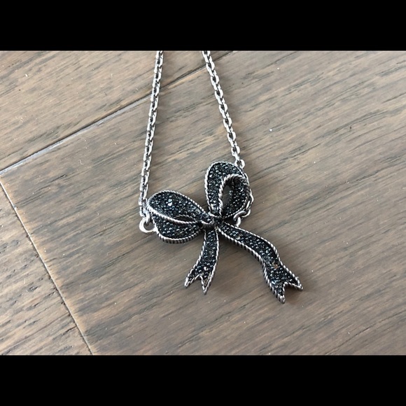 Bowtie Bracelet - Picture 3 of 5